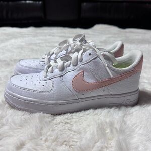 Nike Air Force 1 '07 Shoes